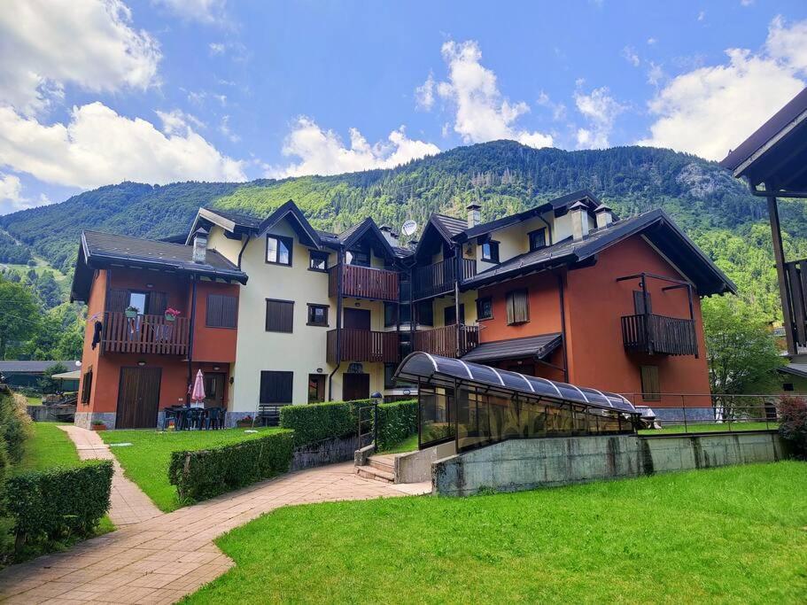 Happy Guest Apartments - Alpin Vista Colere Eksteriør bilde